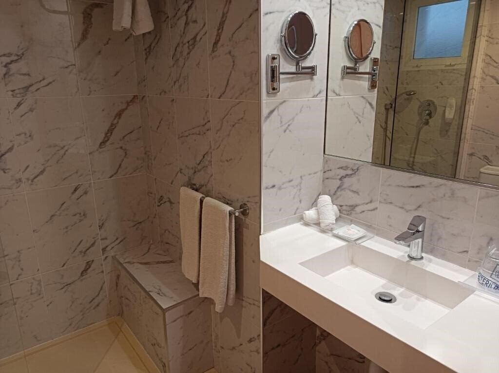 Mendez Nunez 2* фотосуреті