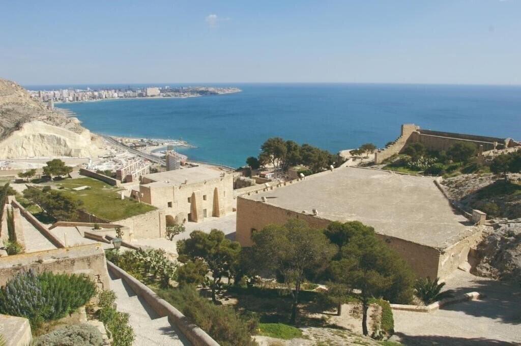 Фотография Cervantes 2*