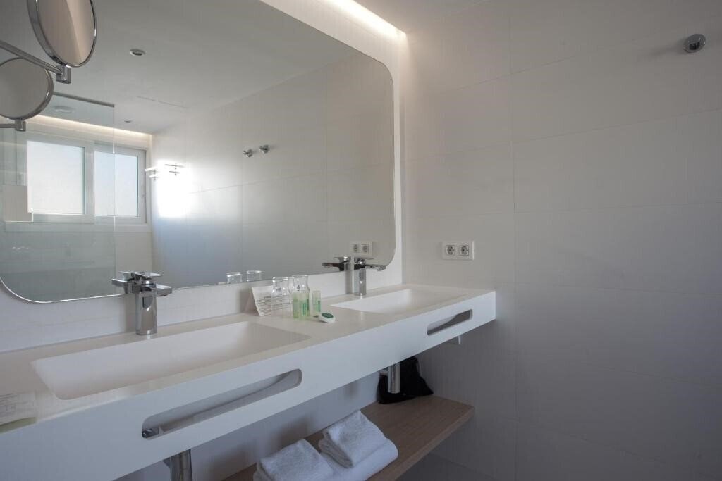 Картинка Som Fona 4*