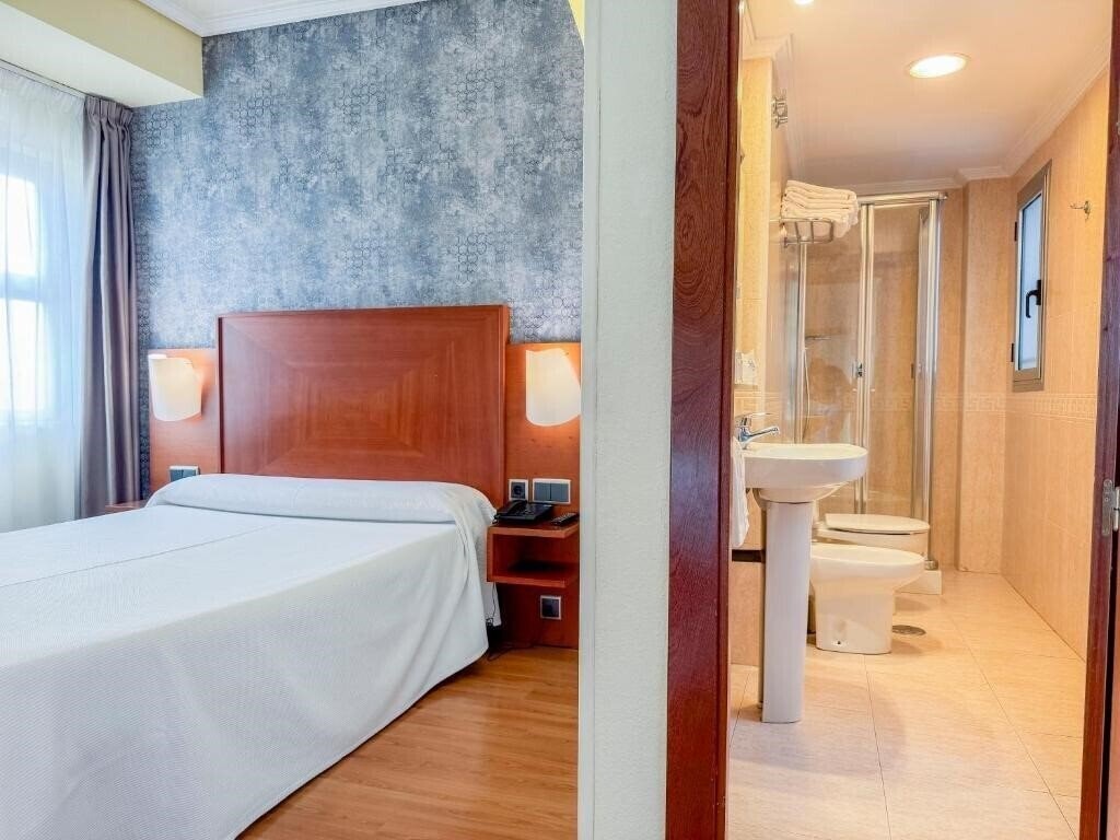 Фотография Torreluz Apartamentos 2*