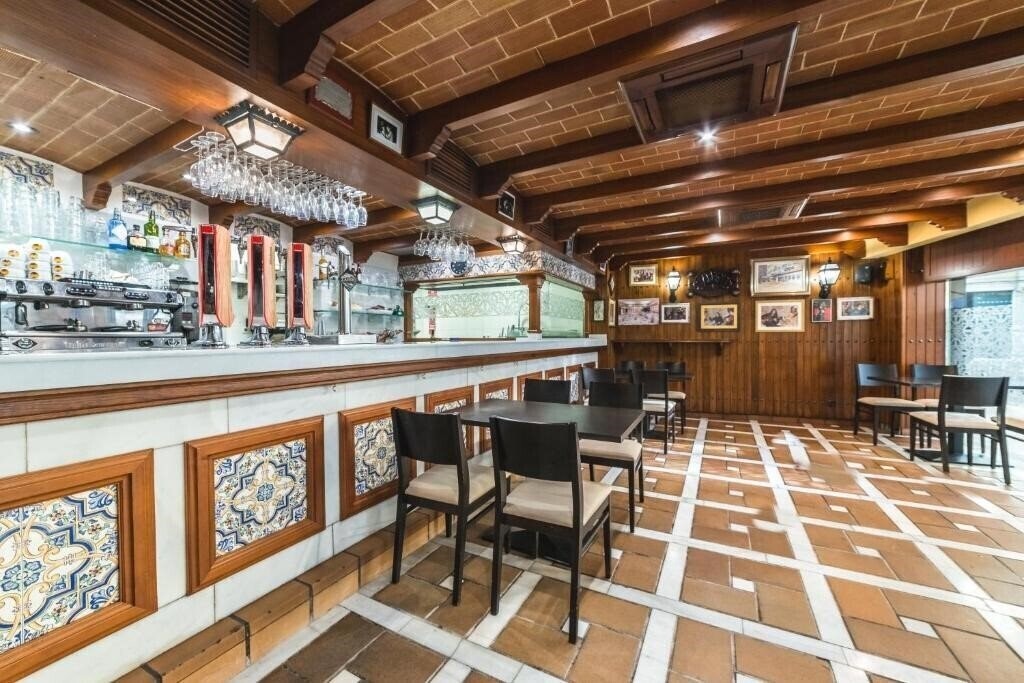 Изображение Torreluz Centro Hotel (ex. Torreluz II Hotel) 2*