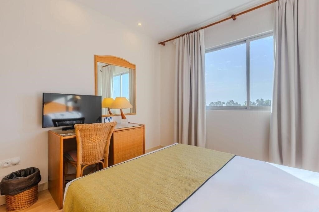 Hotel Moon Dreams Roquetas (ex. Hotel Roquetas Beach) 4* суреті