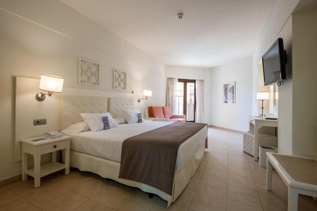 Фото Iberostar Isla Canela 4*