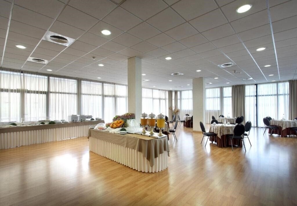 Exe Sevilla Palmera 4* суреті