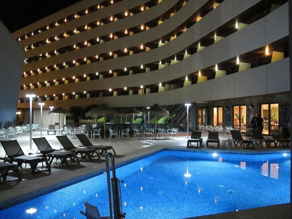 Ohtels Campo de Gibraltar (ex. Asur Hotel Campo De Gibraltar) 4* қонақ үйі