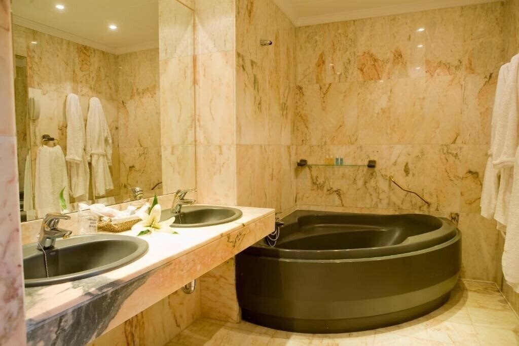 Фотография La Cueva Park 4*