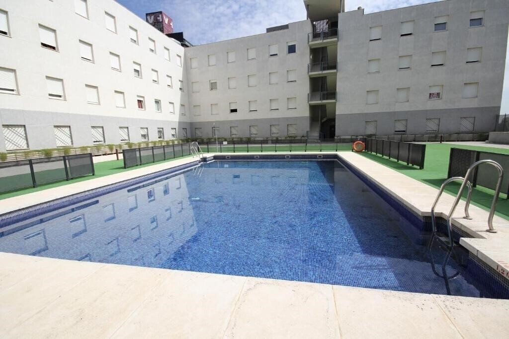 Отель Apartamentos Vertice Sevilla Aljarafe (ex. Apartour Aljarafe, Vertice Aljarafe) 3*