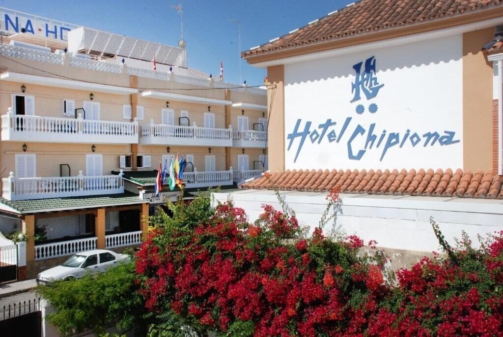 Отель Hotel Chipiona 2*