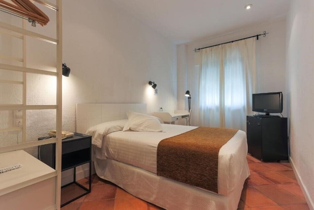 Фотография Hotel Los Cantaros 3*