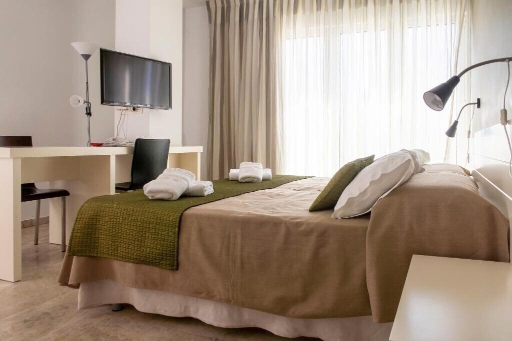 Hotel Senderos 3* суреті