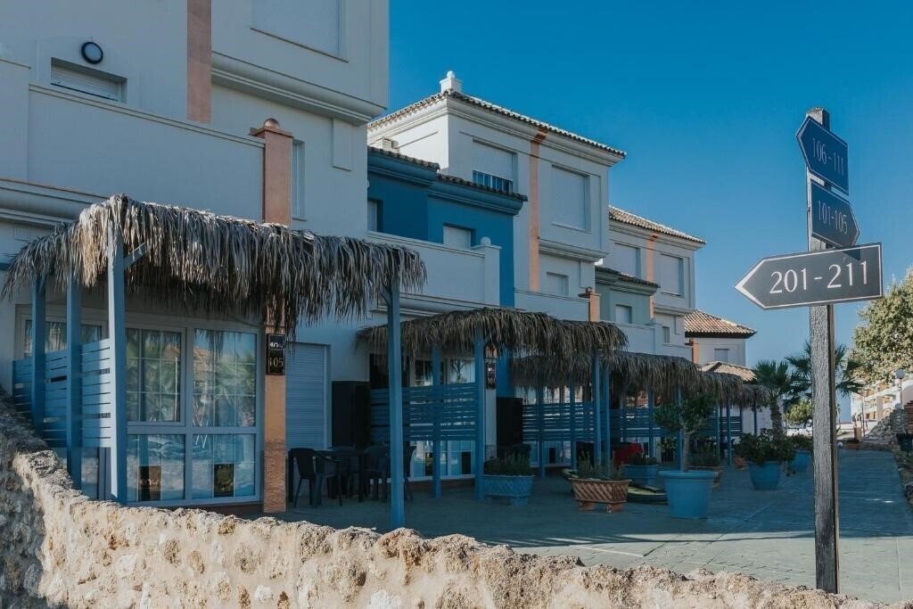 On Family Playa De Donana 2* қонақ үйі