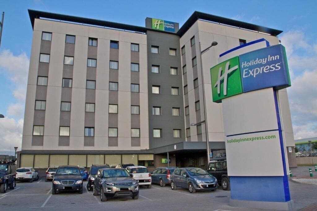 Holiday Inn Express Campo de Gibraltar Barrios 3* қонақ үйі