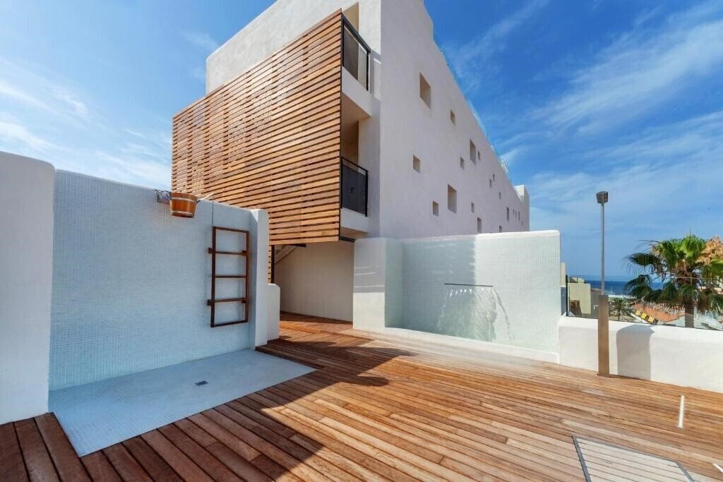 HM Alma Beach 4* қонақ үйі