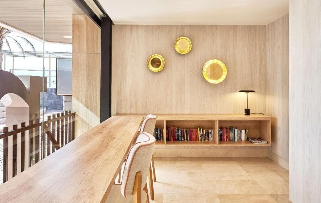 Nh Imperial Playa 4* фотосуреті