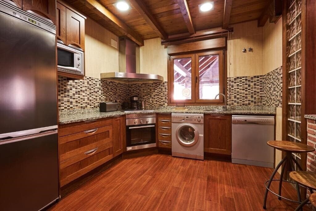 Изображение Avila Rural Casa Rural Fanega II (ex. Casa Rural La Fanega I y II, Avila Rural Casa Rural Fanega II) 2*