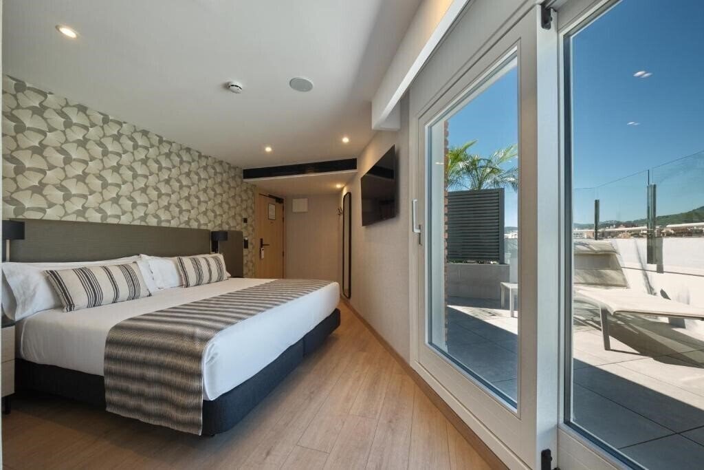 Фото Catalonia Park Guell (ex. Catalonia Rubens) 3*