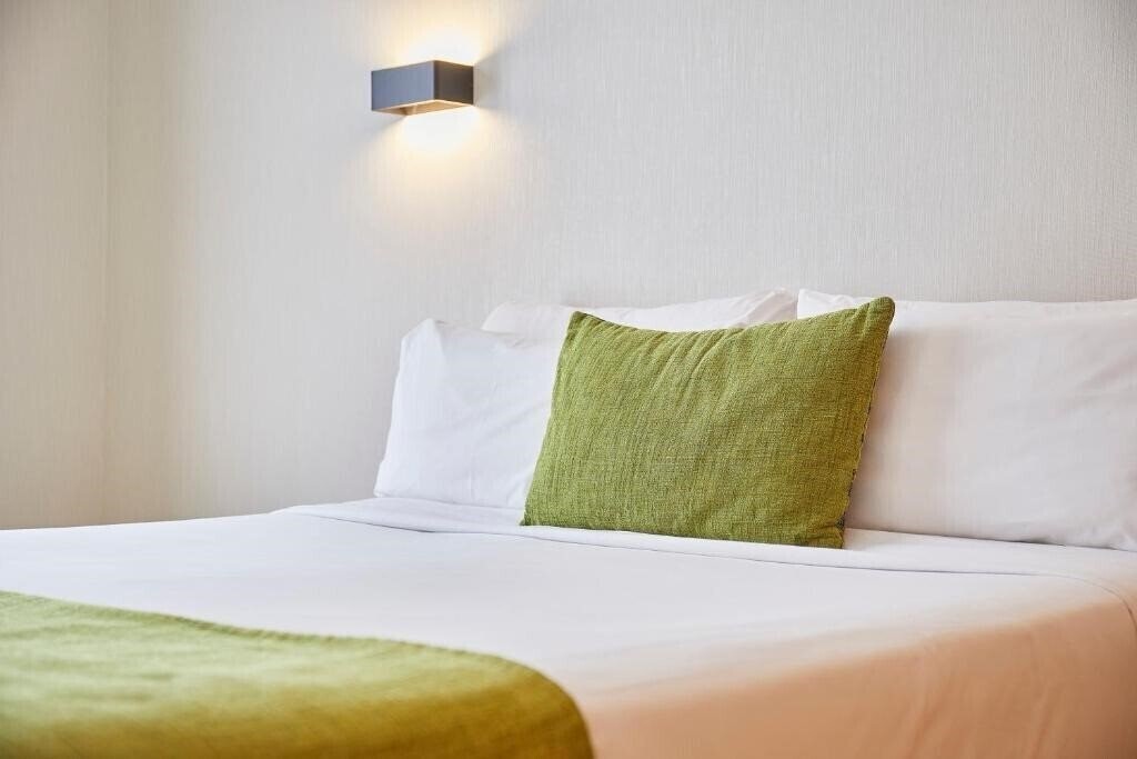 Отель Flor Parks 3*