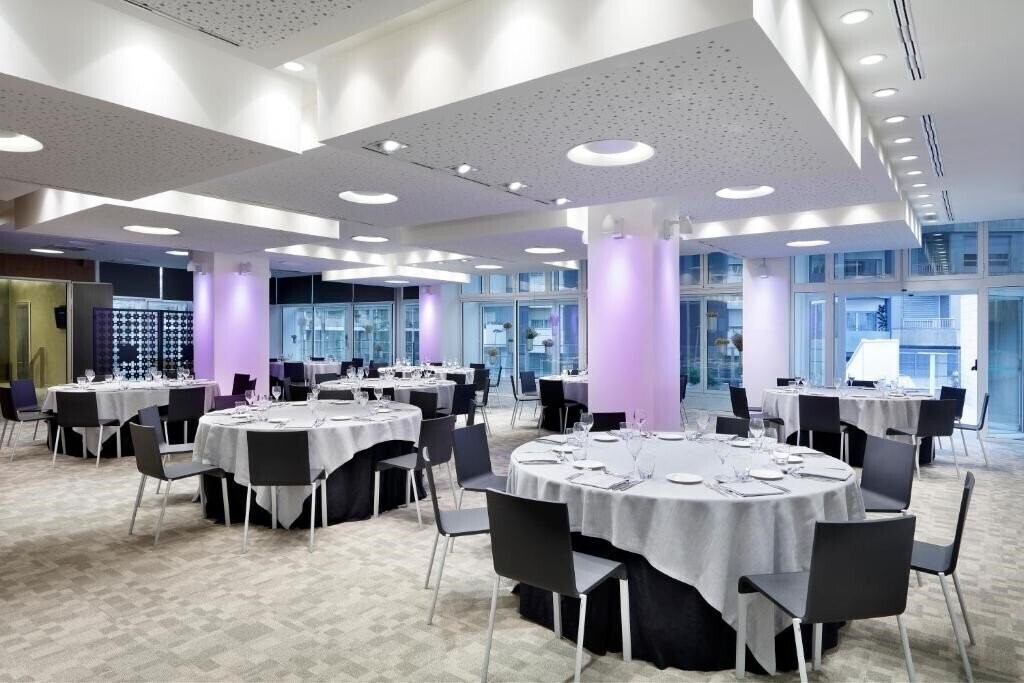 Melia Barcelona Sarria 5* суреті