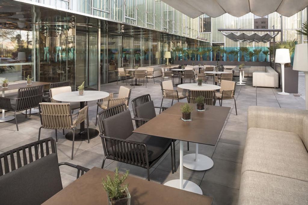 The Level At Melia Barcelona Sky 4* суреті