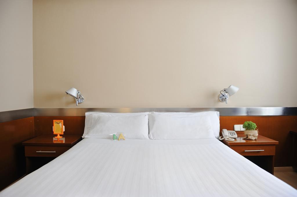 Tres Torres 3* суреті