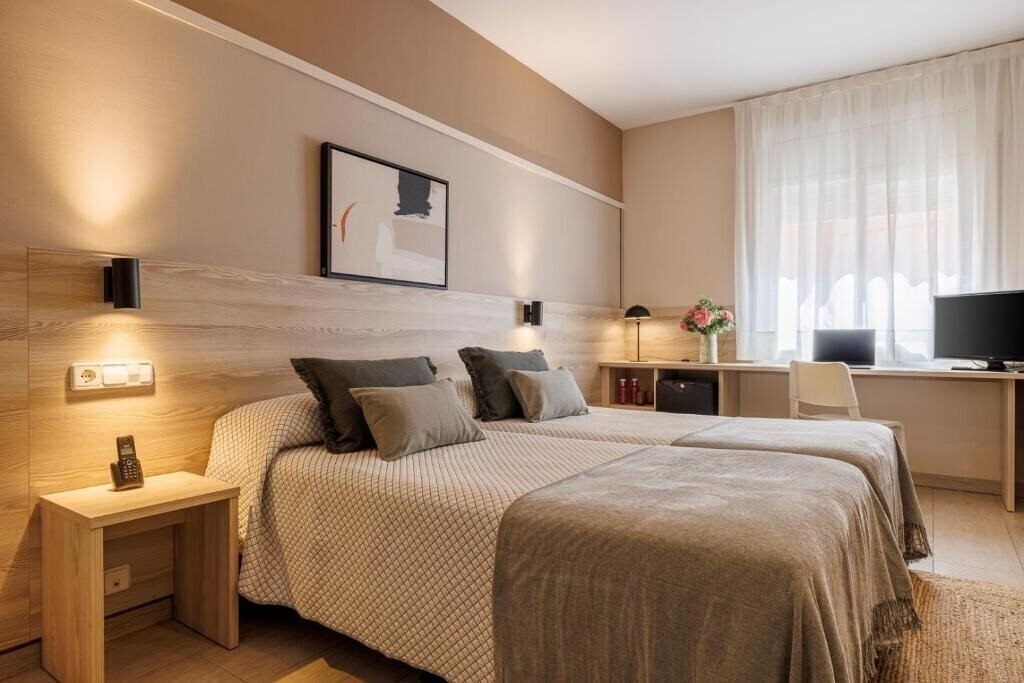 Husa Bonanova Park 2* фотосуреті