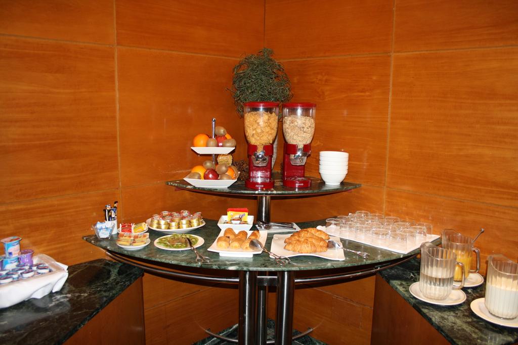 Фотография Husa Pedralbes 3*