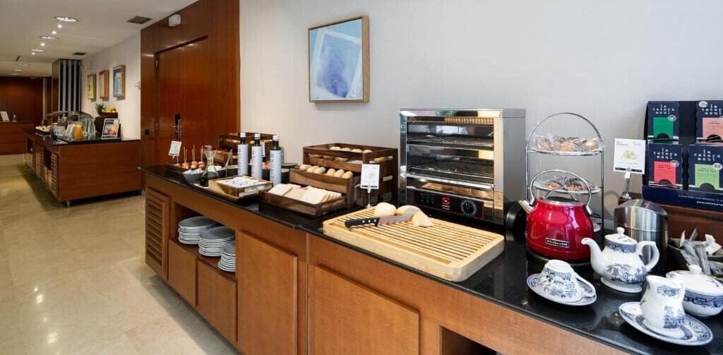 Фотография NH Cornella (ex. Sercotel Cornella Barcelona) 3*