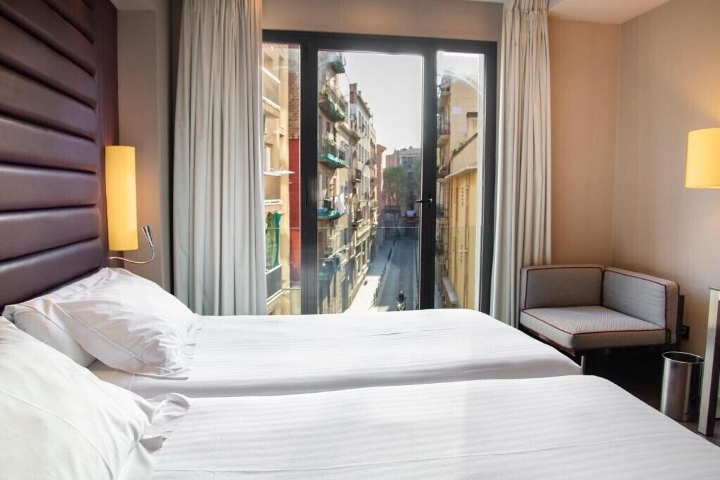 Pestana Arena Barcelona Boutique Hotel 4* қонақ үйі