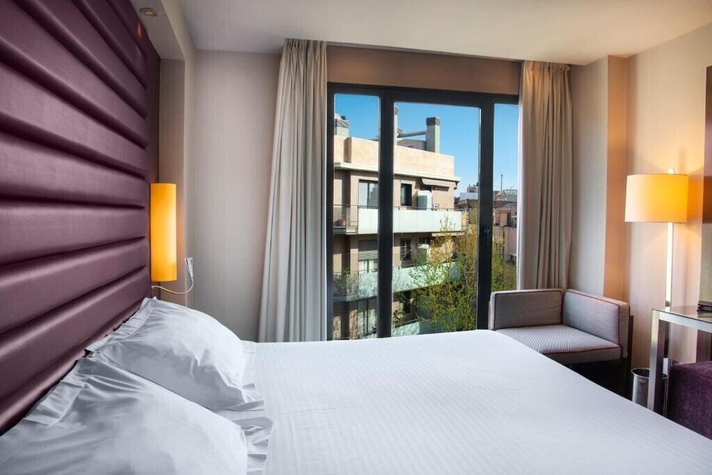Фото Pestana Arena Barcelona Boutique Hotel 4*