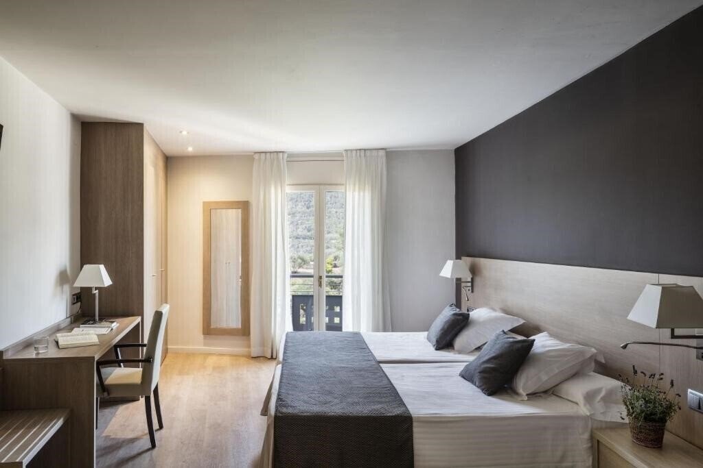 Фото Balneari Termes De La Victoria 3*