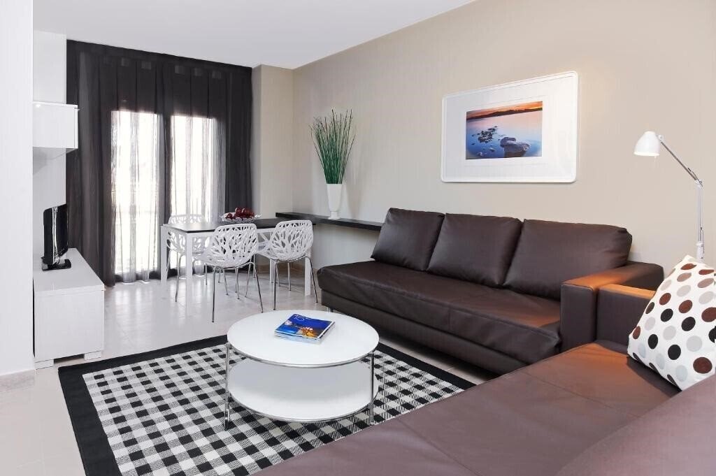 Отель Barcelona Apartment Gran De Gracia 4*