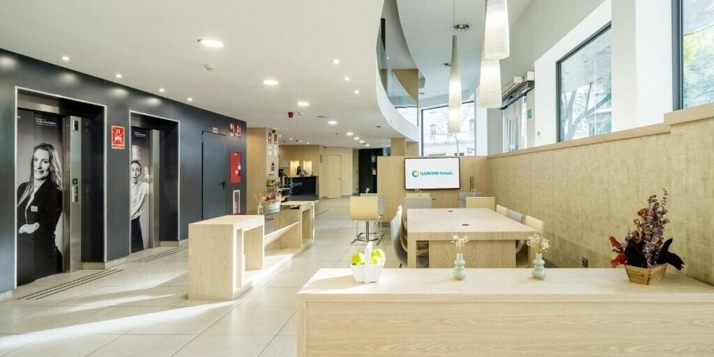 Confortel Auditori 3* фотосуреті