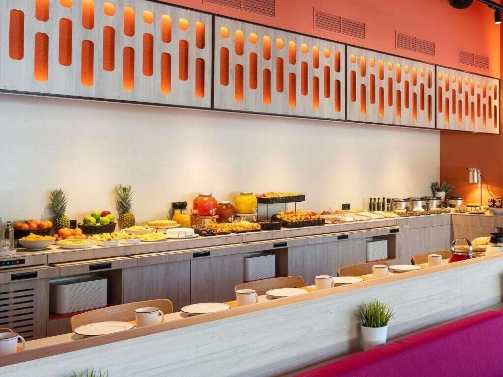 Картинка Novotel Barcelona Sant Joan Despi 4*