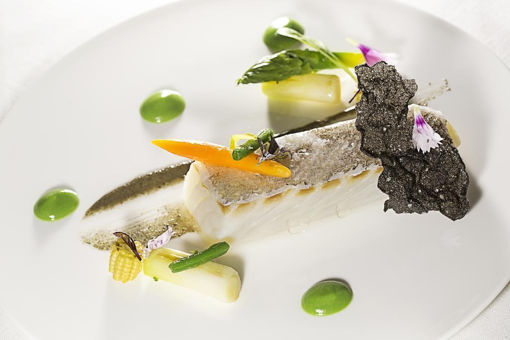 Фото Monument 5*