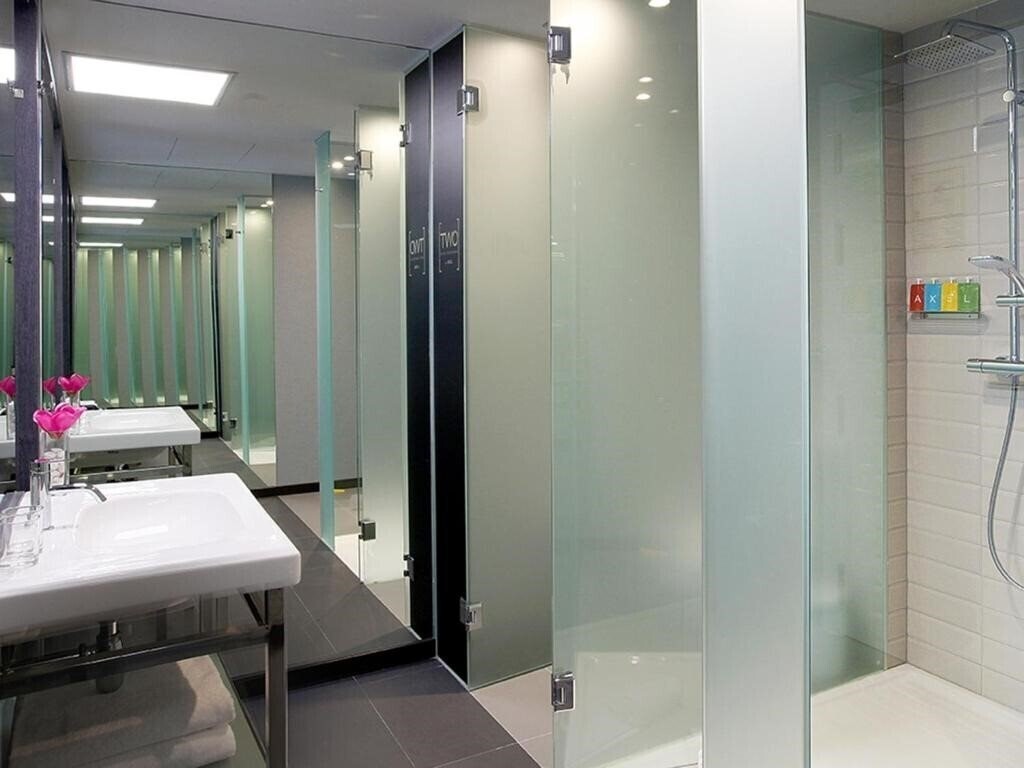 Фотография Two Hotel Barcelona by Axel 4*