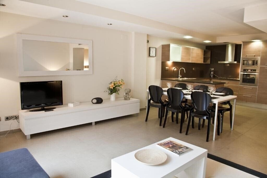 Up Suites Bcn 4* қонақ үйі