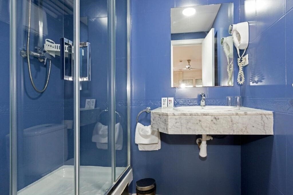 Hostal Bcn Port 2* фотосуреті