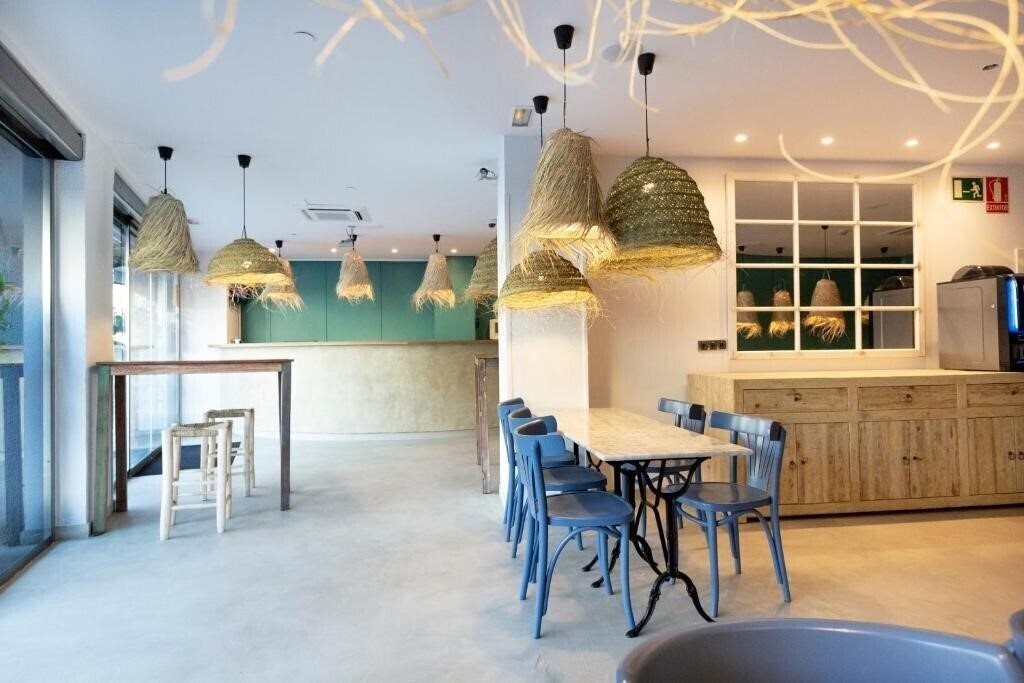 Hostal Bcn Port 2* суреті