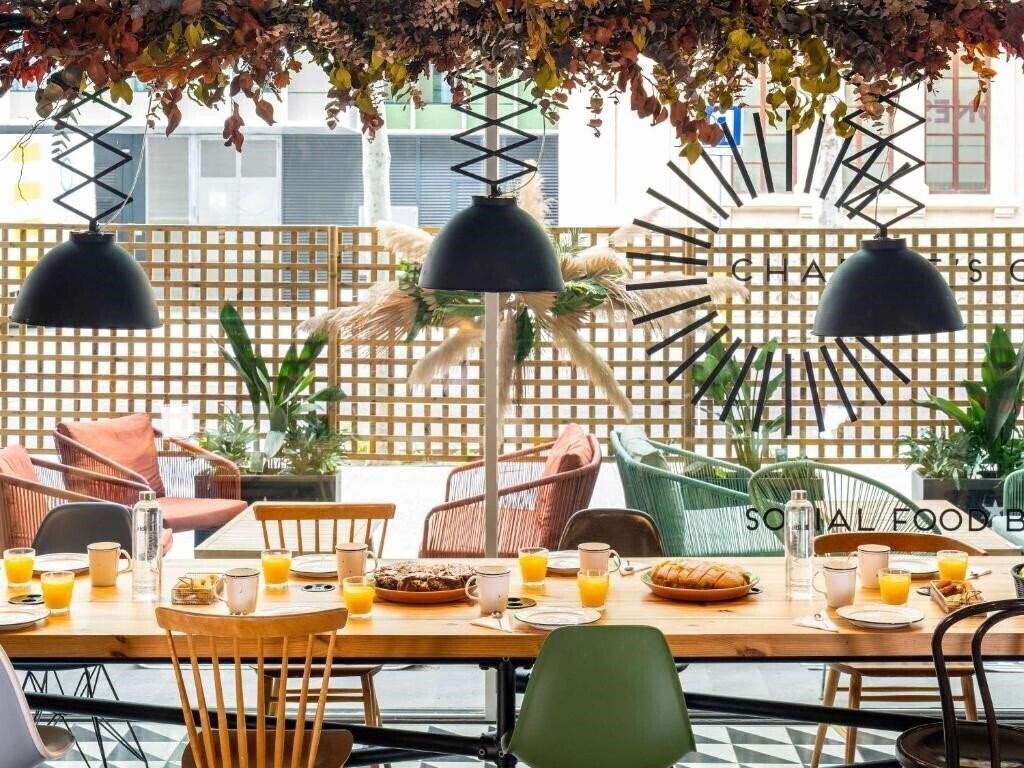 Ibis Barcelona Plaza Glories 22 2* қонақ үйі