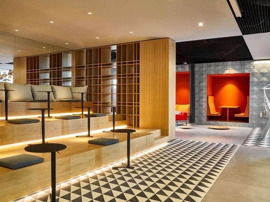 Ibis Barcelona Plaza Glories 22 2* суреті