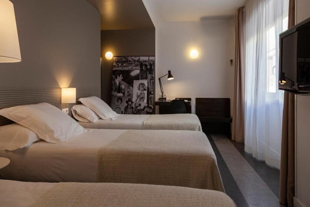 Картинка Hotel Chic & Basic Ramblas 3*
