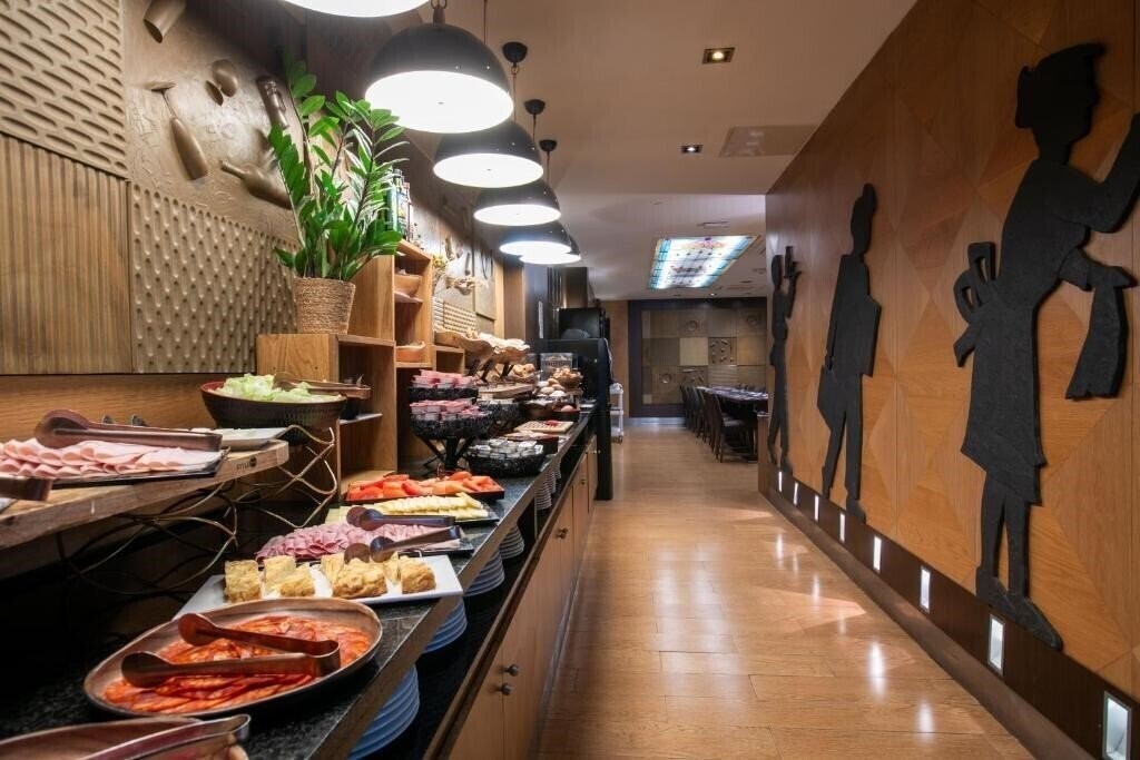 Фотография Evenia Rocafort 3*