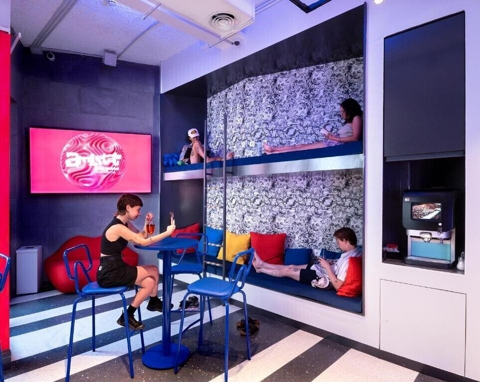 Amistat City Hostel 1* суреті