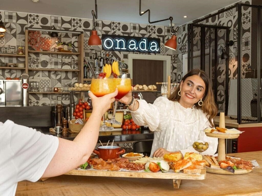 Ibis Styles Barcelona City Bogatell 2* суреті