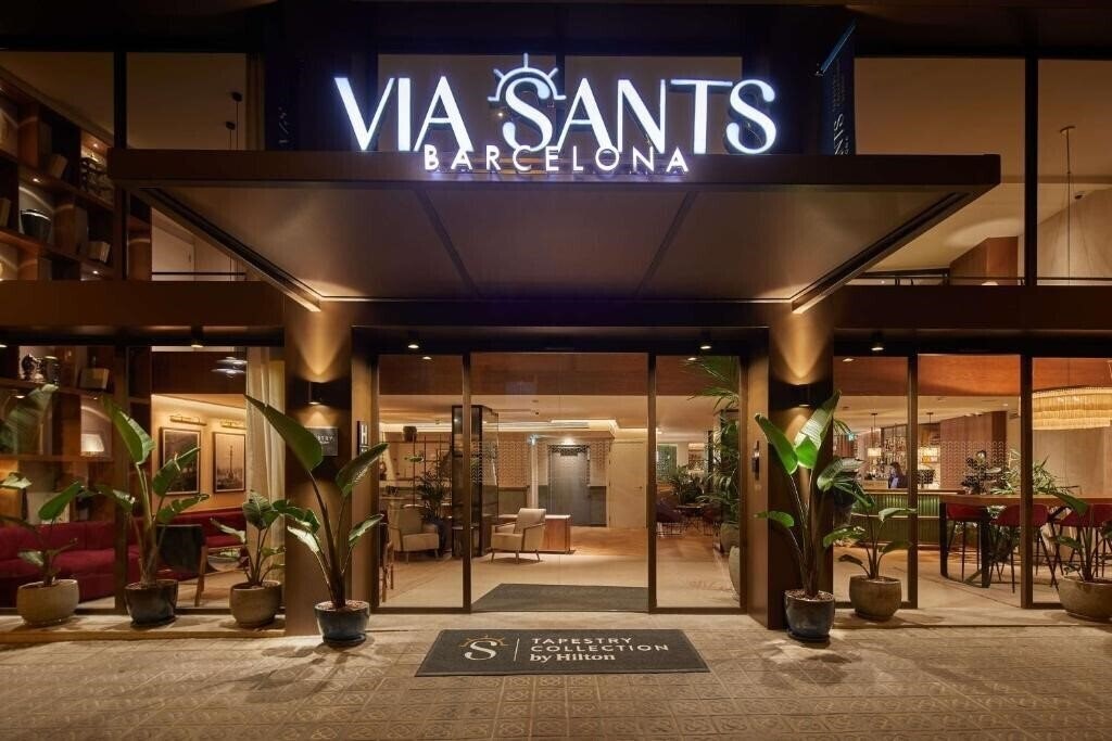 Отель Via Barcelona 4*