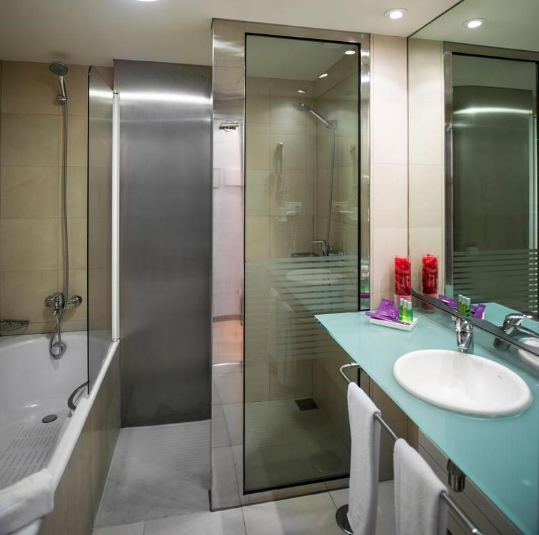 Ayre Hotel Caspe (ex. Ayre Caspe) 4* фотосуреті