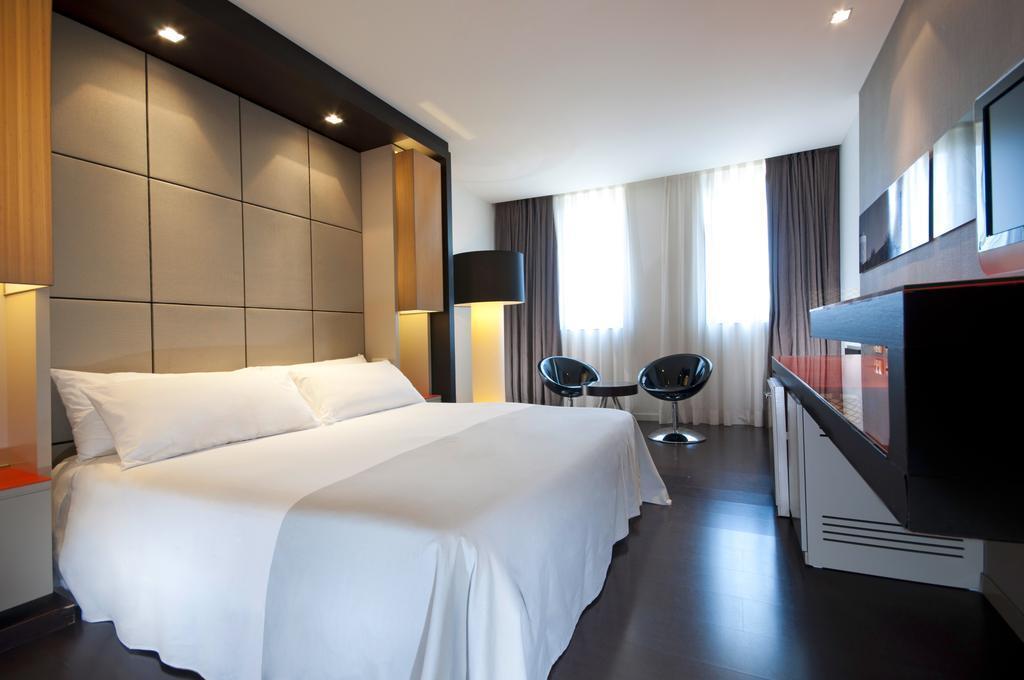 Изображение Tryp Barcelona Condal Mar 4*