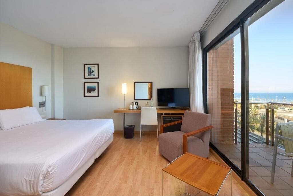 Hesperia Del Mar 4* суреті