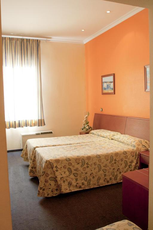 Картинка Rivoli Ramblas 3*