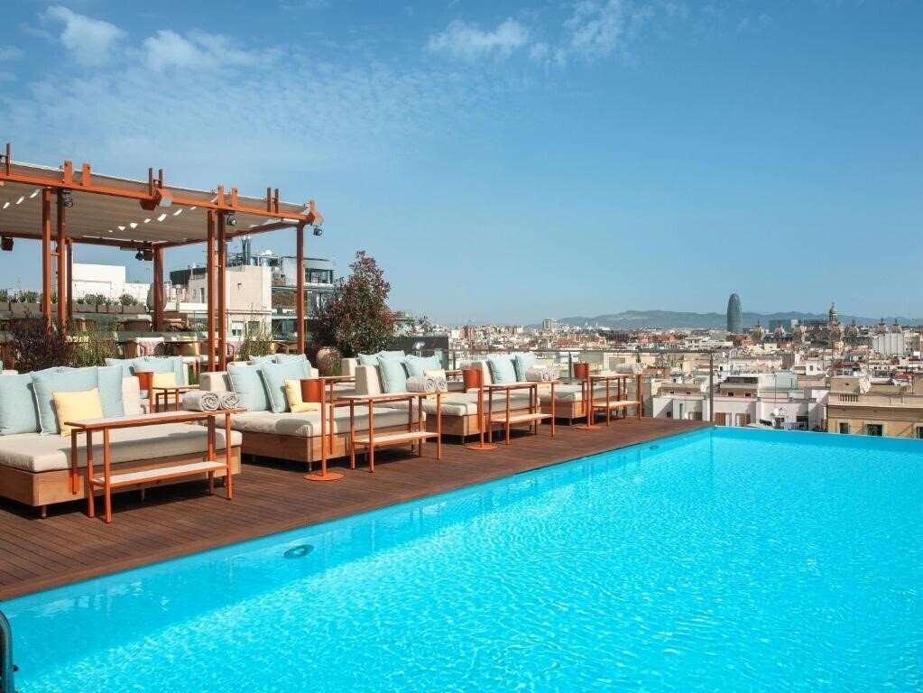 Grand Hotel Central 4* қонақ үйі